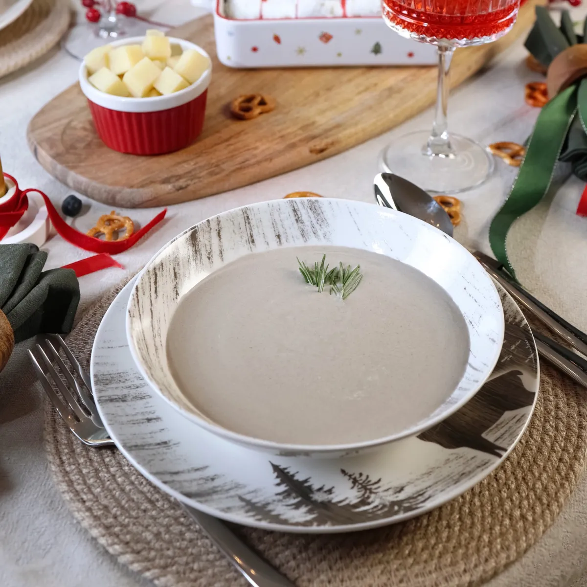 Крем-суп из шампиньонов с беконом